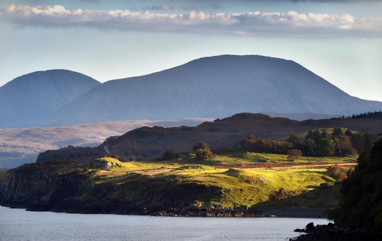 Skye Photo Centre Panzió Camastianavaig Kültér fotó