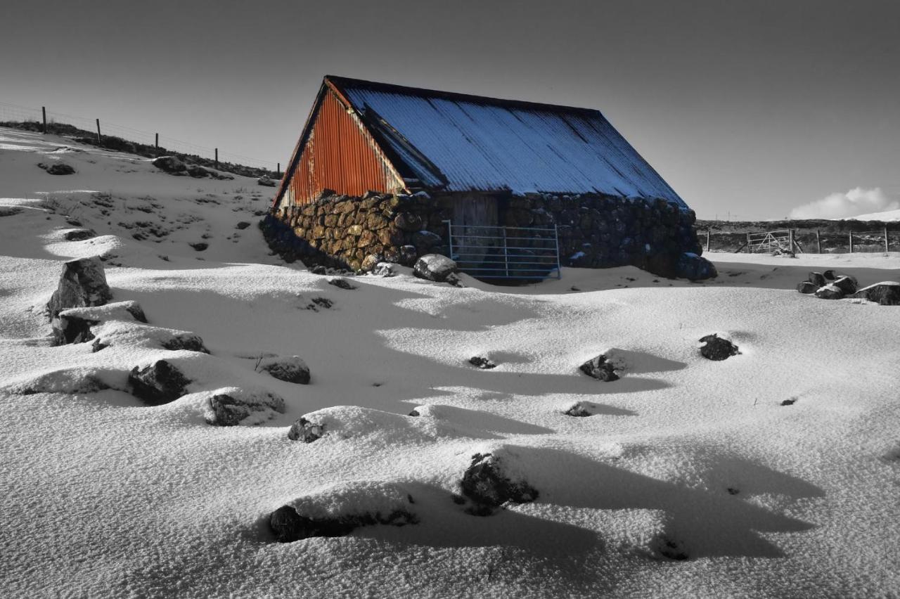 Skye Photo Centre Panzió Camastianavaig Kültér fotó